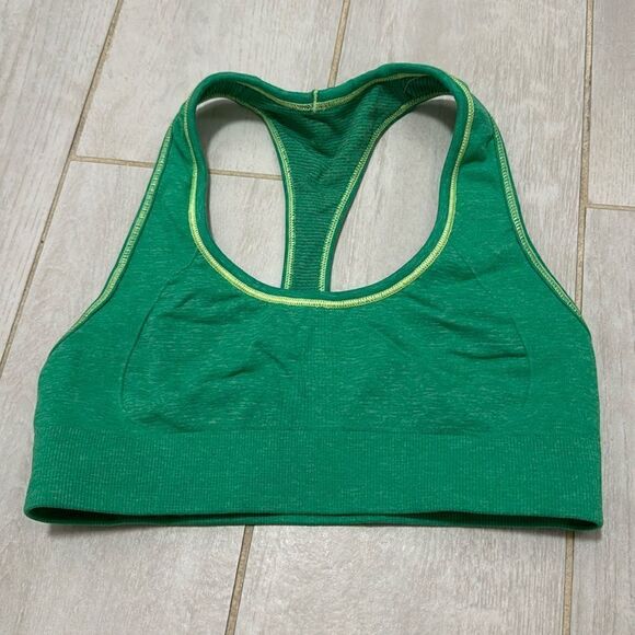 Lululemon new green bra 4 - Picture 1 of 2
